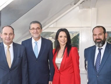 Μεγάλη στιγμή για τη ναυπηγική βιομηχανία: Το νεότευκτο πλοίο ΓΛΥΚΟΦΙΛΟΥΣΑ IV ελλιμενίστηκε για πρώτη φορά στον Πειραιά